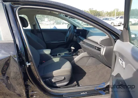 2025 Kia K4 Lx/Lxs z USA, uszkodzony, nr VIN 3KPFT4DE5SE129084